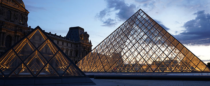 Surveillance and monitoring of the Louvre Pyramid